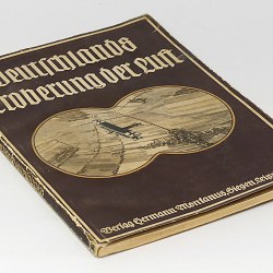 Early Aviation History Book 1915 w/315 photos of Zeppelin, Planes etc.