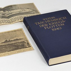 WWII U-Boat Submarine Handbook 1940 Ship Identification w/1105 pics WWII U-Boat Submarine Handbook 1940 Ship Identification w/1105 pics